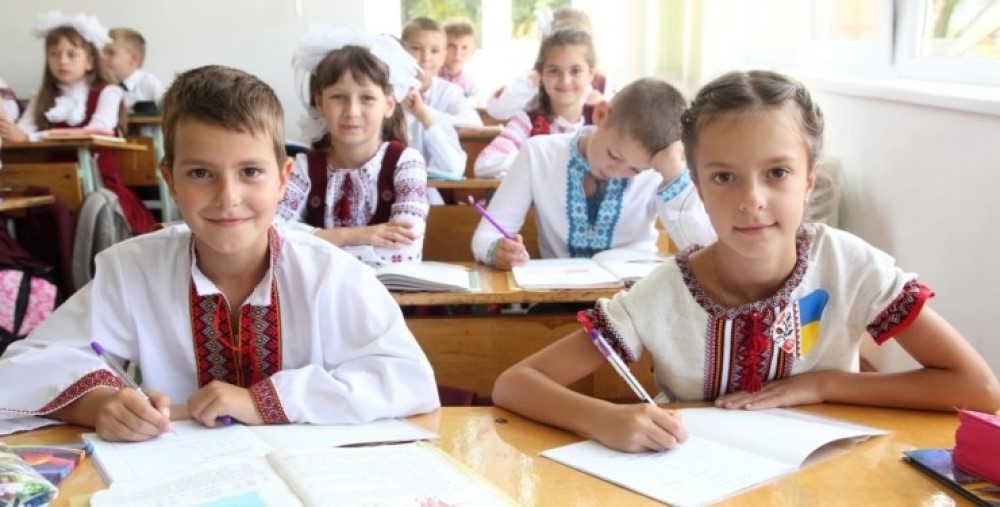 ЯК ВИПЛАЧУВАТИМУТЬ 2000 ГРН НА ДІТЕЙ ДЛЯ ПІДГОТОВКИ ДО НАВЧАЛЬНОГО РОКУ