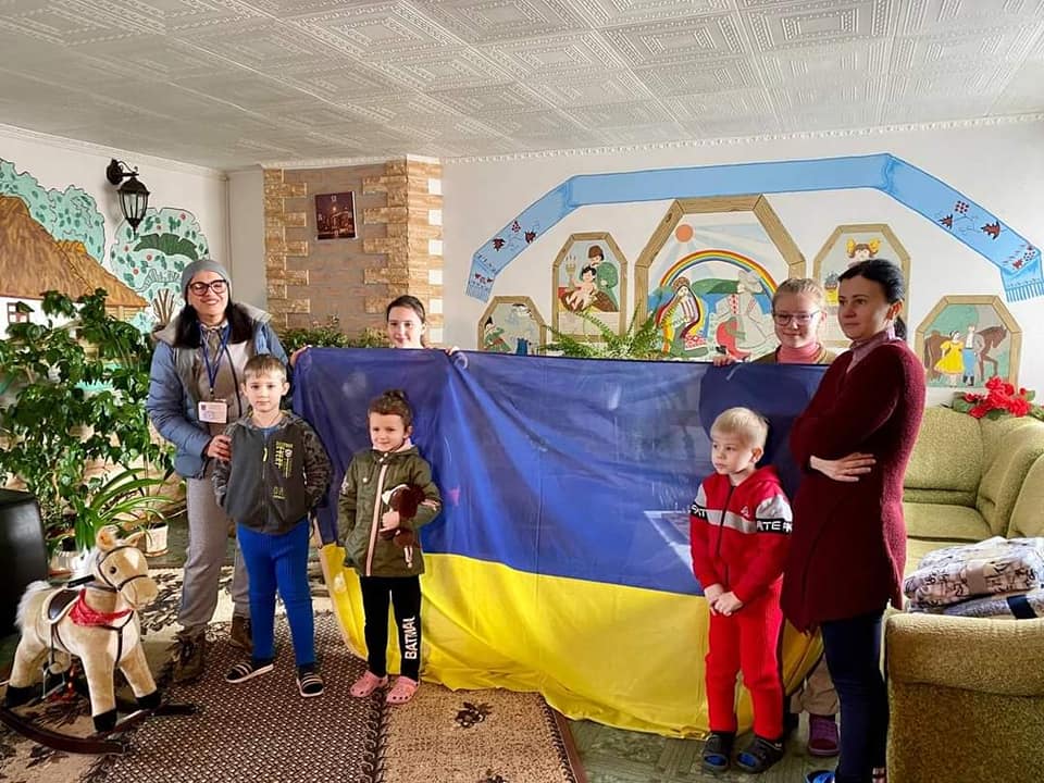 ЧЕРКАСИ ГОСТИННО ЗУСТРІЧАЮТЬ УСІХ, ХТО ШУКАЄ ПРИХИСТОК ВІД ВІЙНИ